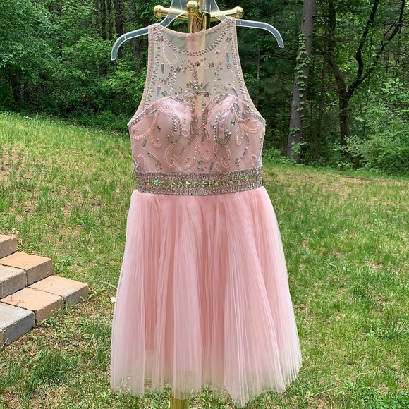 Dress - Picture 1 of 3